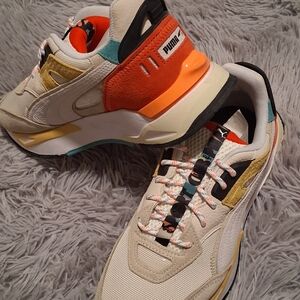 Puma Cream and Orange Sneakers